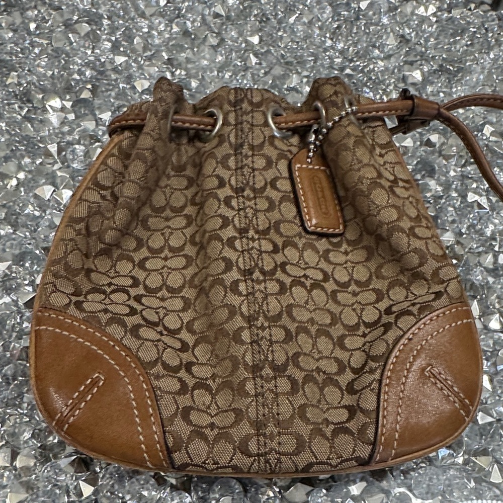 Coach vintage rare Y2K soho Brown Signature drawstring bucket Wristlet - Picture 2 of 16